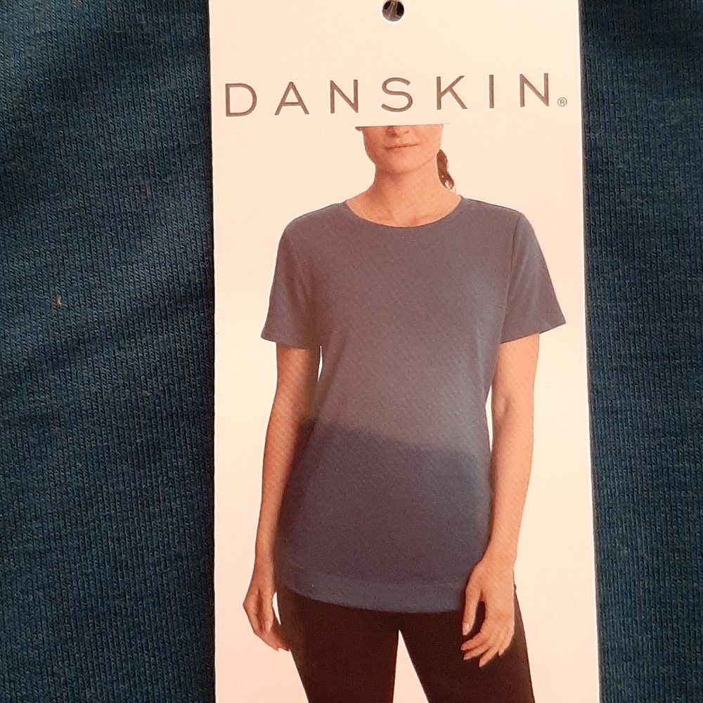 Ladies Danskin tonic blouse very soft tulip hem tu